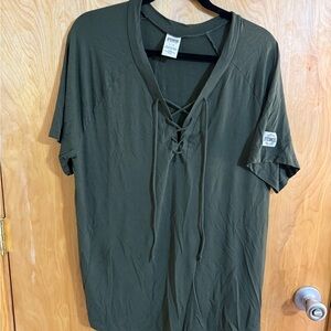 PINK Victoria’s Secret Tie front strappy lace up V neck top tee Large L